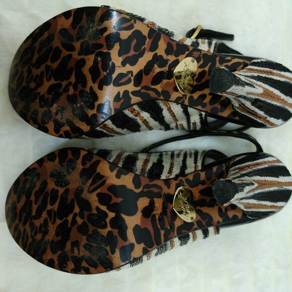 Betsey Johnson Zebra Stripe Black Gold Sequin Peep Toe Heels Size 5 ankle strap - Picture 10 of 11